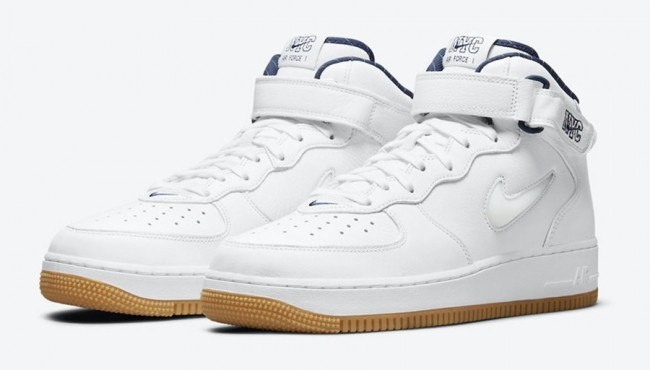 Tribute to the New York Yankees! The new color Nike Air Force 1 Mid ...